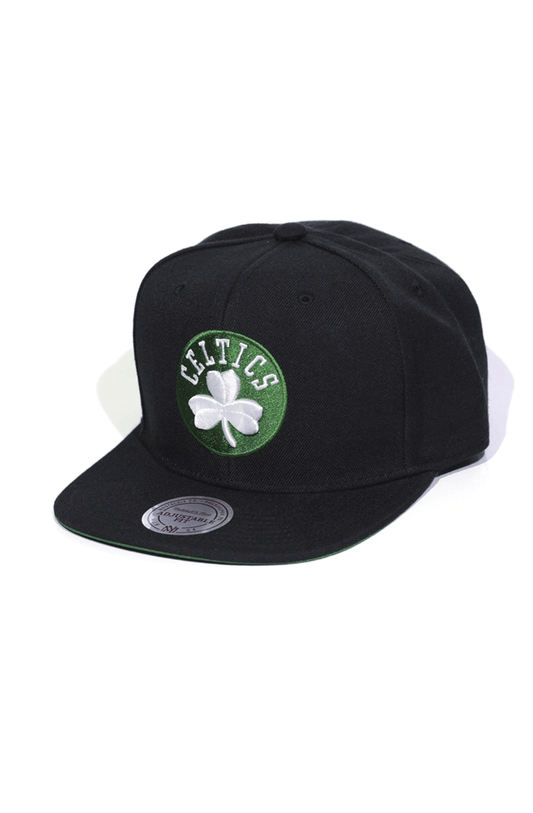 Boné Mitchell and Ness Boston Celtics Logo Solid Snapback Preto - NewSkull
