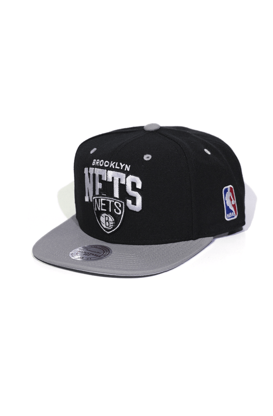 Boné Mitchell and Ness Brooklyn Nets Team Arch Snapback - NewSkull