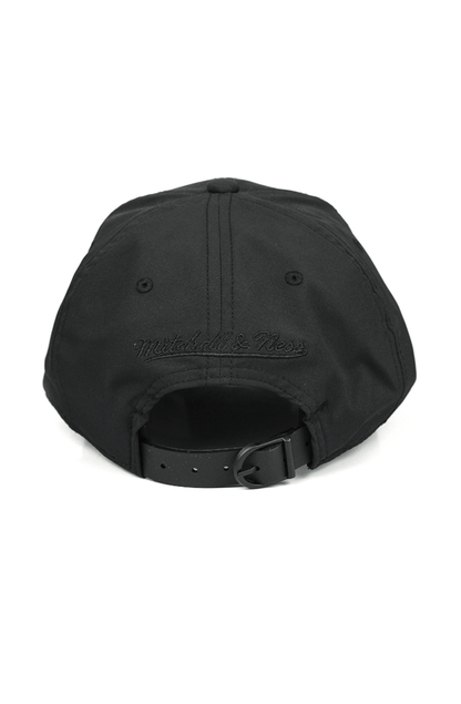 Boné Mitchell and Ness Brooklyn Nets Volley Strapback - NewSkull