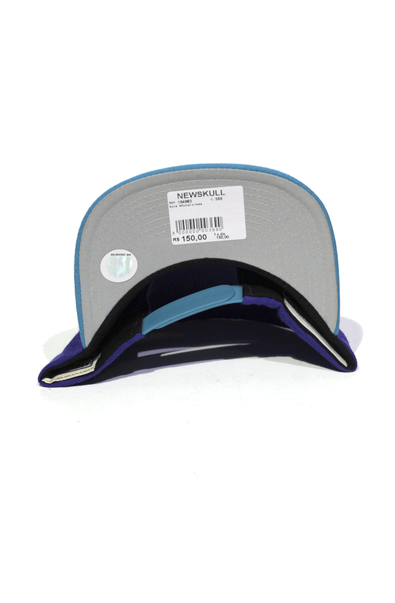 Boné Mitchell and Ness Charlotte Hornets Team Up Snapback Roxo - NewSkull