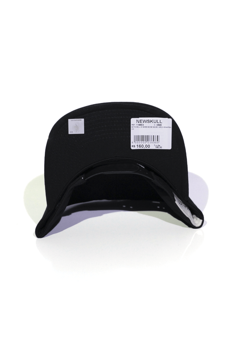 Boné Mitchell and Ness Chicago Bulls Arch Snapback - NewSkull
