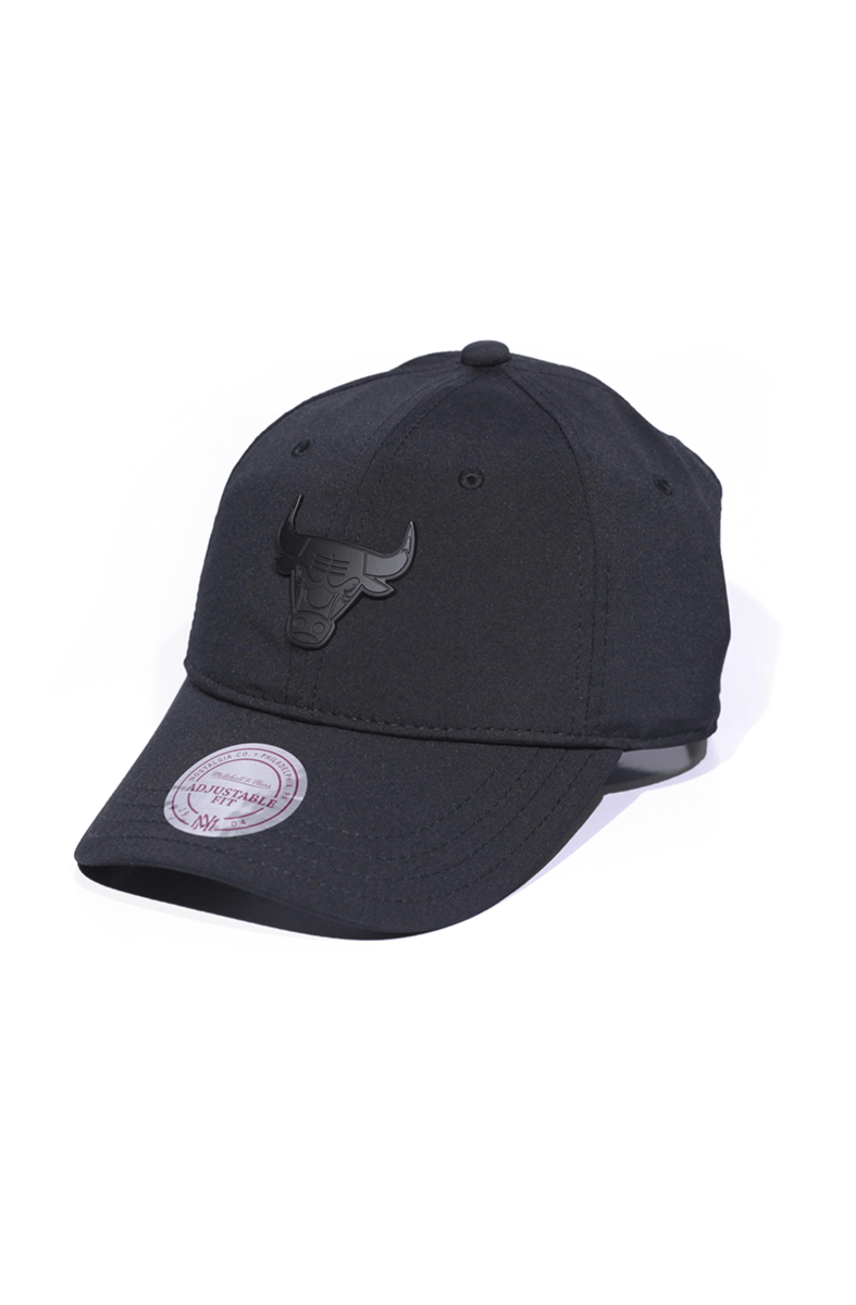 Boné Mitchell and Ness Chicago Bulls Volley Strapback - NewSkull
