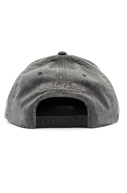 Bone MITCHELL AND NESS Cleveland Cavaliers Flexfit 110 Snapback Cinza/Camo - NewSkull