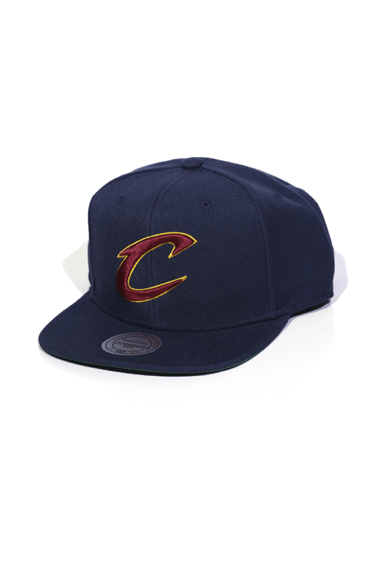 Boné Mitchell and Ness Cleveland Cavaliers Logo Solid Snapback Azul - NewSkull