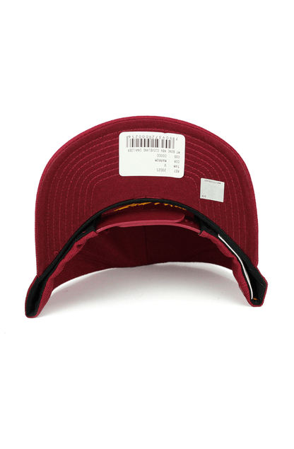BONE MITCHELL AND NESS CLEVELAND CAVALIERS SNAPBACK VERMELHO - NewSkull