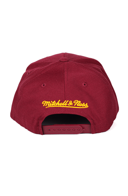 BONE MITCHELL AND NESS CLEVELAND CAVALIERS SNAPBACK VERMELHO - NewSkull