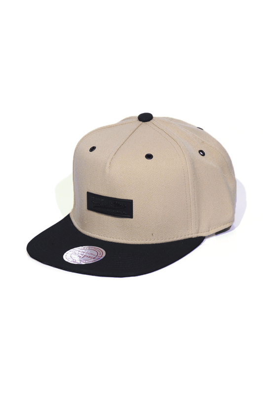 Boné Mitchell and Ness Demand 2.0 Bege Snapback - NewSkull