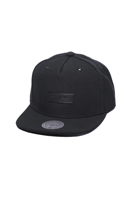 Boné Mitchell and Ness Demand 2.0 Preto Snapback - NewSkull