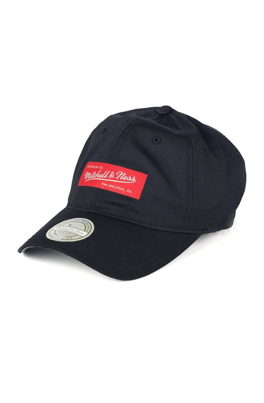 BONE MITCHELL AND NESS LOGO BRANDED STRAPBACK PRETO - NewSkull