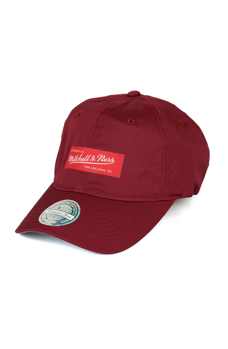 BONE MITCHELL AND NESS LOGO BRANDED STRAPBACK VERMELHO - NewSkull