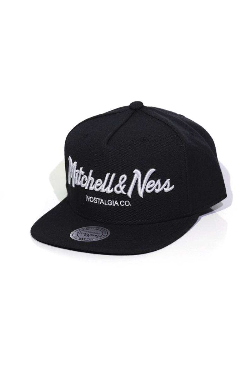 Bone Mitchell and Ness Logo Pinscript Preto Snapback - NewSkull