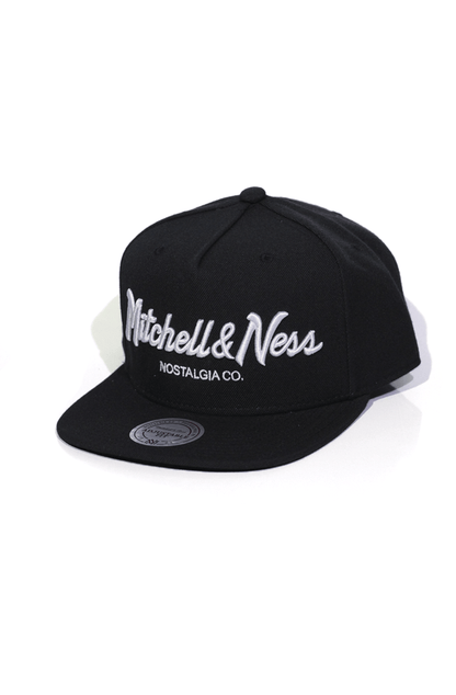 Bone Mitchell and Ness Logo Pinscript Preto Snapback - NewSkull