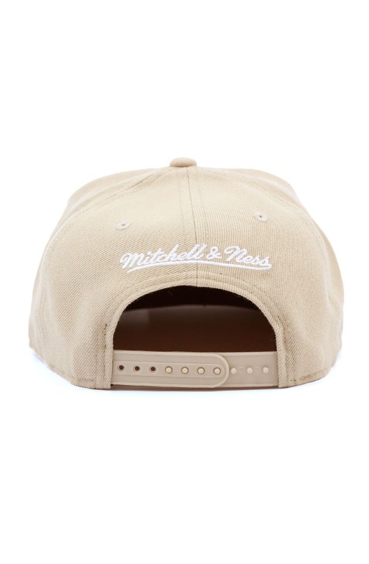 Bone Mitchell and Ness Logo Pinscript Snapback Bege - NewSkull