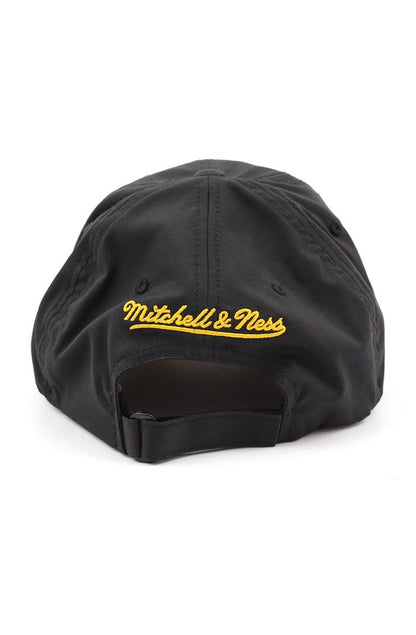 Bone MITCHELL AND NESS Los Angeles Lakers Flexfit 110 Strapback Preto - NewSkull