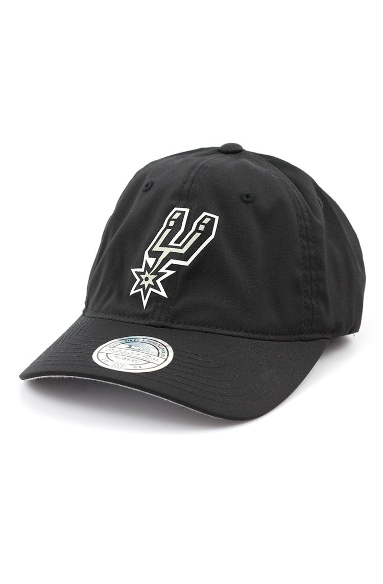 Bone MITCHELL AND NESS San Antonio Spurs Flexfit 110 Strapback Preto/Cinza - NewSkull