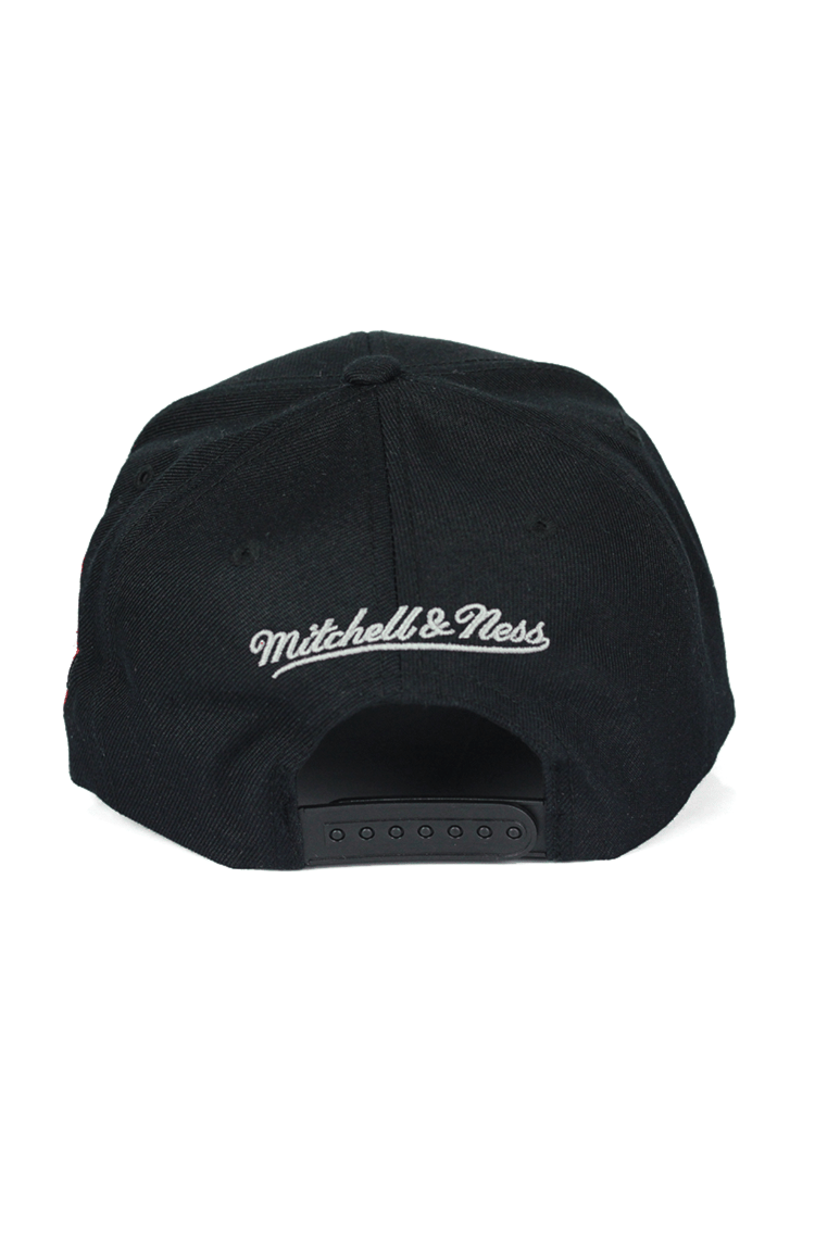 BONE MITCHELL AND NESS SAN ANTONIO SPURS NBA SNAPBACK PRETO - NewSkull
