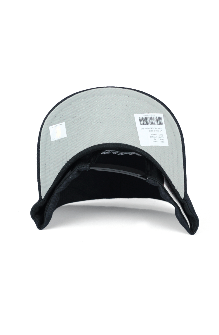 BONE MITCHELL AND NESS SAN ANTONIO SPURS NBA SNAPBACK PRETO - NewSkull