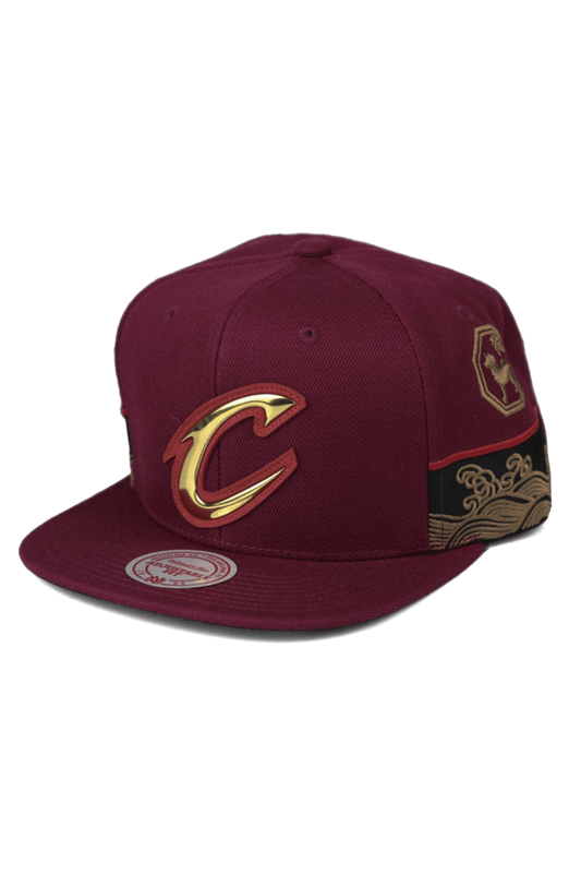 Boné Mitchell and Ness Snapback Cleveland Cavaliers Chinese New Year Bordo - NewSkull