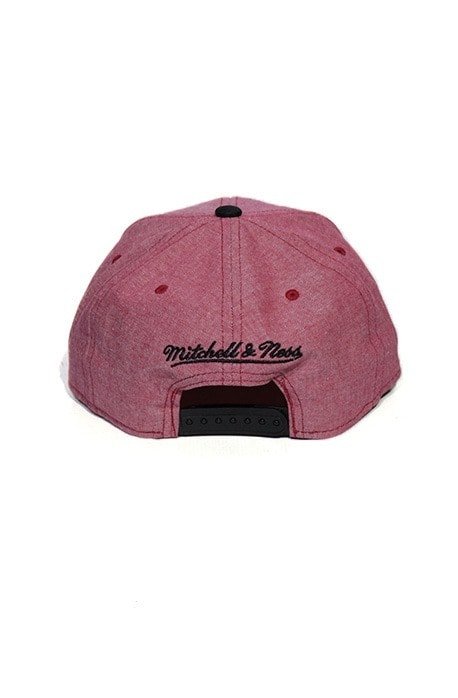 Boné Mitchell and Ness Snapback NBA Chicago Bulls Isles Rosa - NewSkull