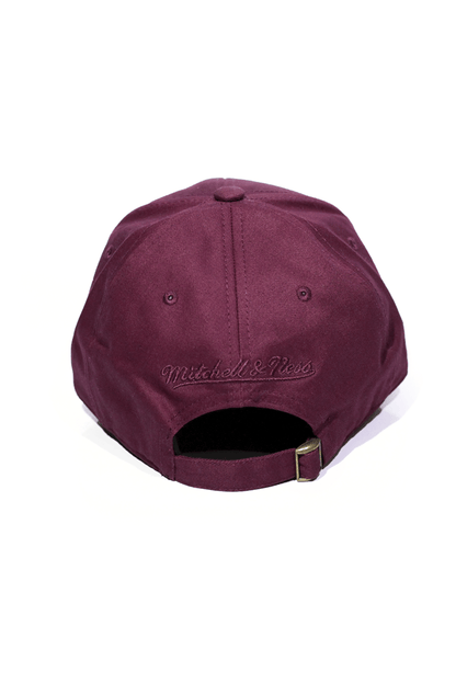 Boné Mitchell and Ness Strapback Team Logo Low Pro Bordo - NewSkull