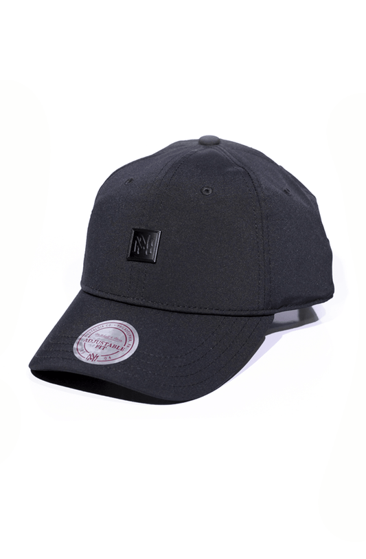 Boné Mitchell and Ness Strapback Volley - NewSkull