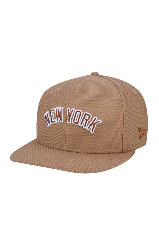 Bone New Era 9Fifty Original Fit Mlb New York Yankees Essentials Marrom/Branco - NewSkull