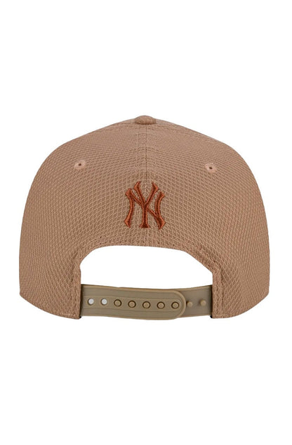 Bone New Era 9Fifty Original Fit Mlb New York Yankees Essentials Marrom/Branco - NewSkull