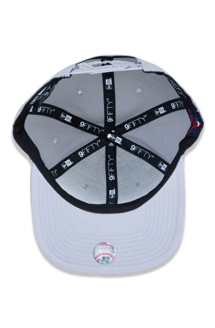 Boné New Era 9FIFTY Original Fit MLB New York Yankees Snapback Cinza/Branco - NewSkull