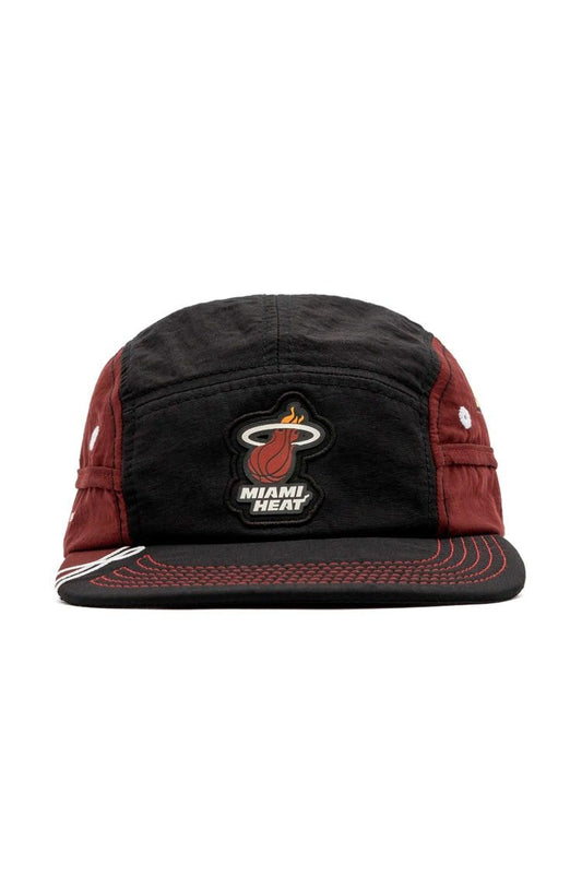 Boné OUS 5 Panel NBA Heat Preto/Vermelho - NewSkull