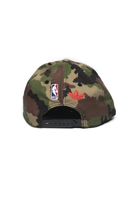 Boné Snapback NBA Adidas Chicago Bulls T - NewSkull