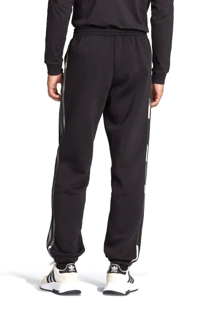 Calça Adidas Moletom Graphics Preto/Camuflado - NewSkull