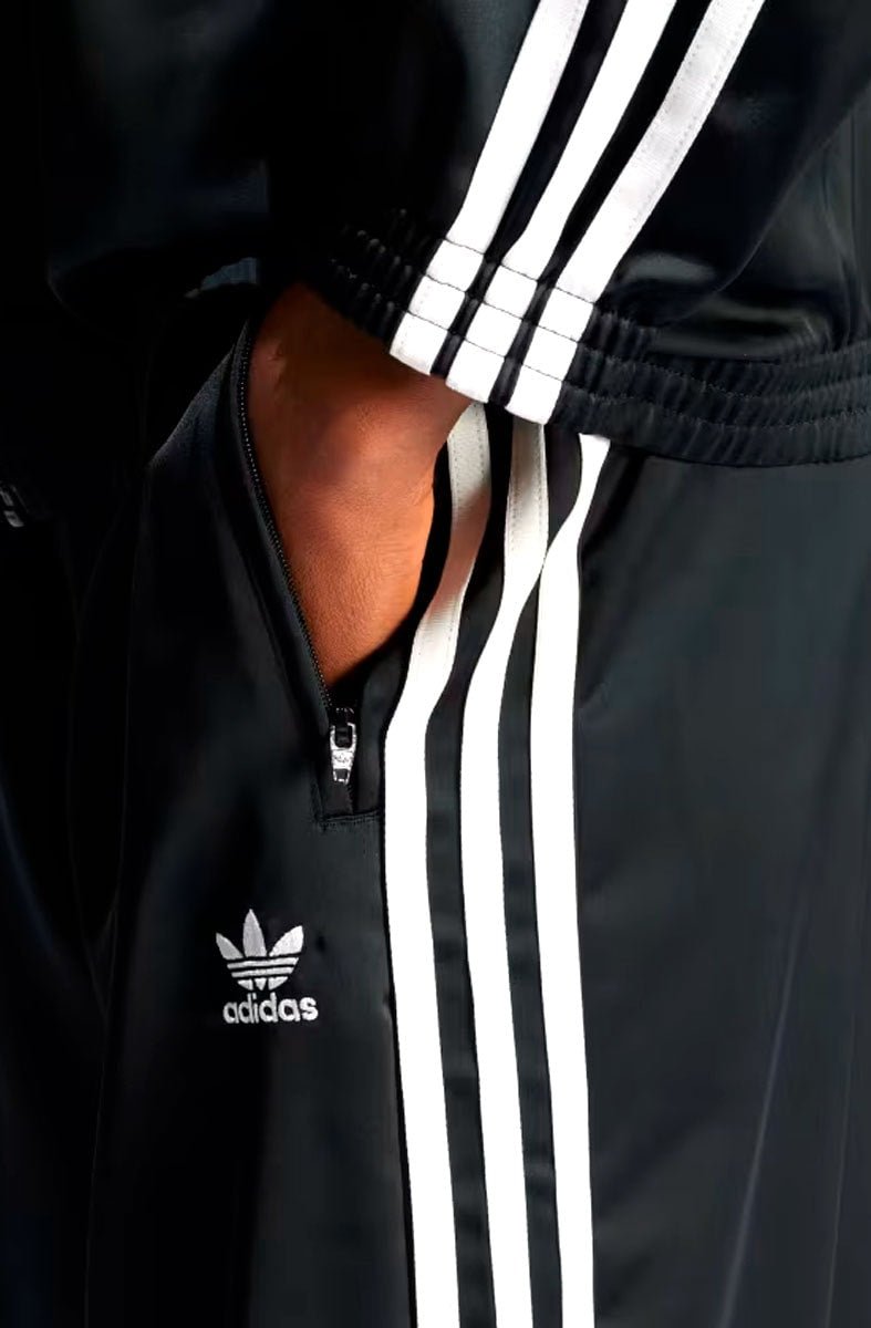 Calça Adidas Wide Leg Cetim Preto/Branco - NewSkull