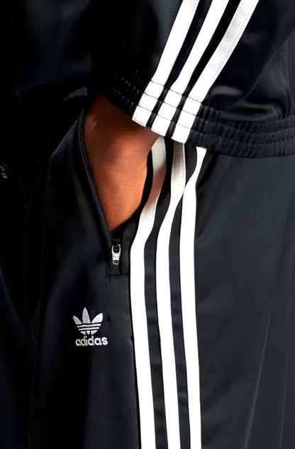 Calça Adidas Wide Leg Cetim Preto/Branco - NewSkull