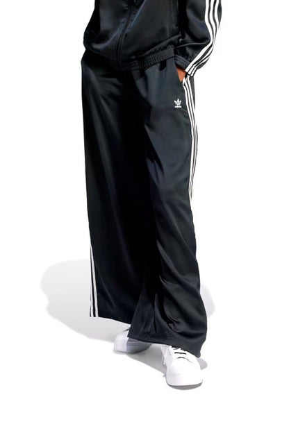 Calça Adidas Wide Leg Cetim Preto/Branco - NewSkull