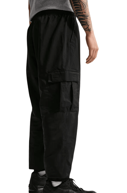Calça Nike Club Woven Cargo Masculino Preto - NewSkull
