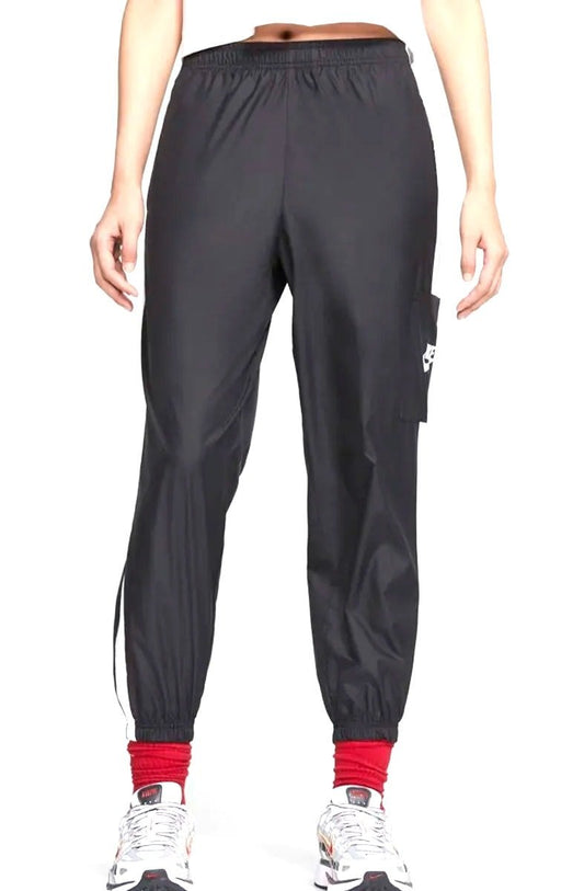 Calça Nike Sportswear Feminina Preto/Branco - NewSkull
