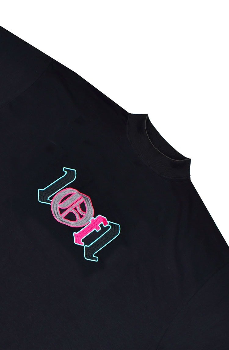 Camisesta Exclusivist 1OF1 Graduation Preto - NewSkull