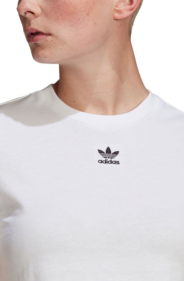 Camiseta Adidas Adicolor Classics Sleeve Cropped Branca/Preta - NewSkull