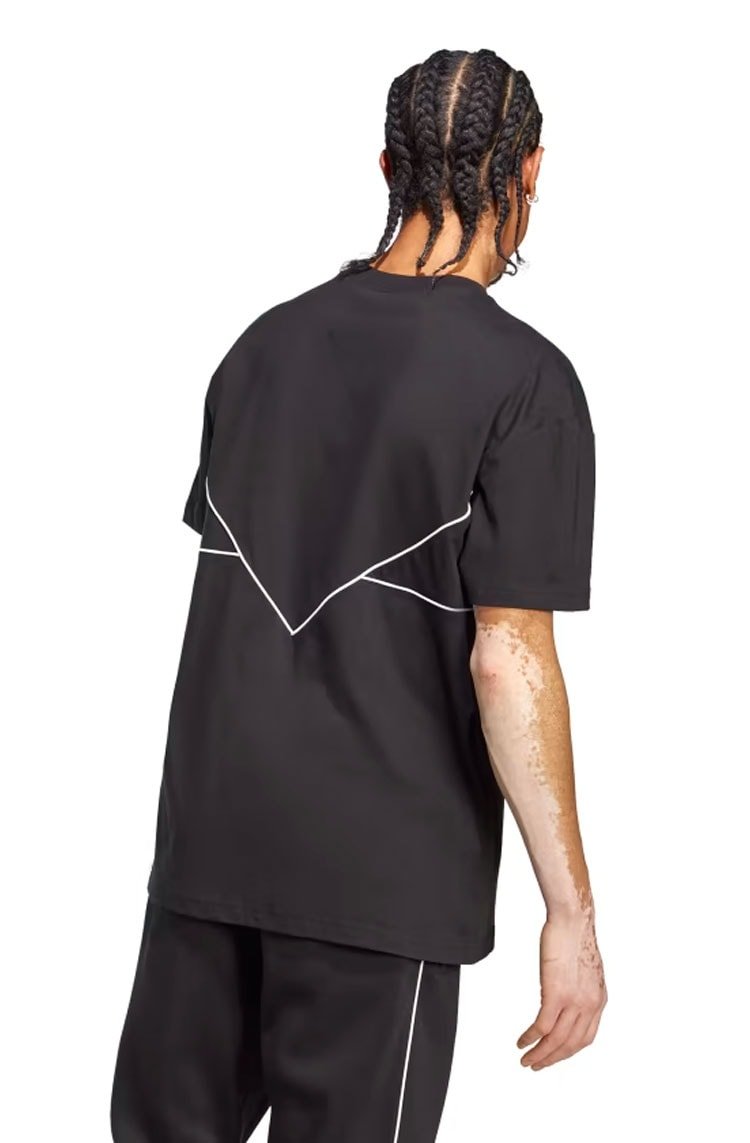 Camiseta Adidas Adicolor Seasonal Archive Preto - NewSkull