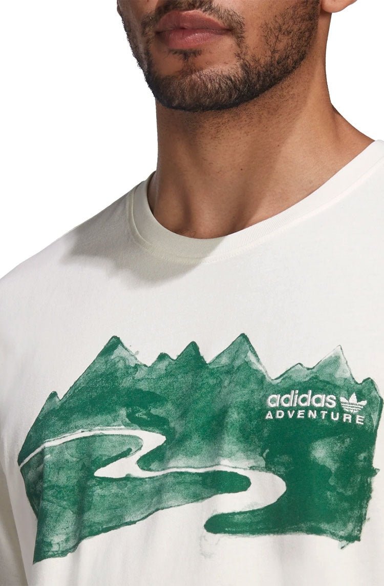 Camiseta Adidas Adventure Mountain Ink Branco/Verde - NewSkull