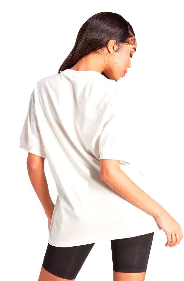 Camiseta Adidas Bear Graphic Branco - NewSkull