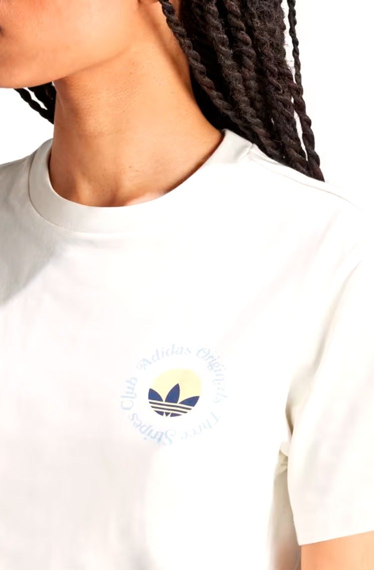 Camiseta Adidas Graphic Off - White - NewSkull