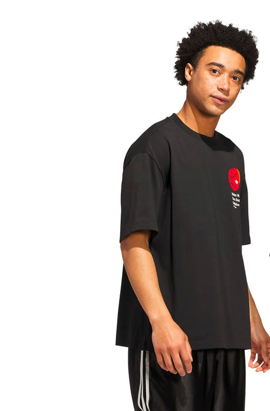 Camiseta Adidas Graphic World Class Q3 Preto - NewSkull