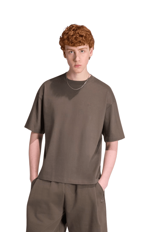 Camiseta Adidas Premium Essentials Marrom - NewSkull