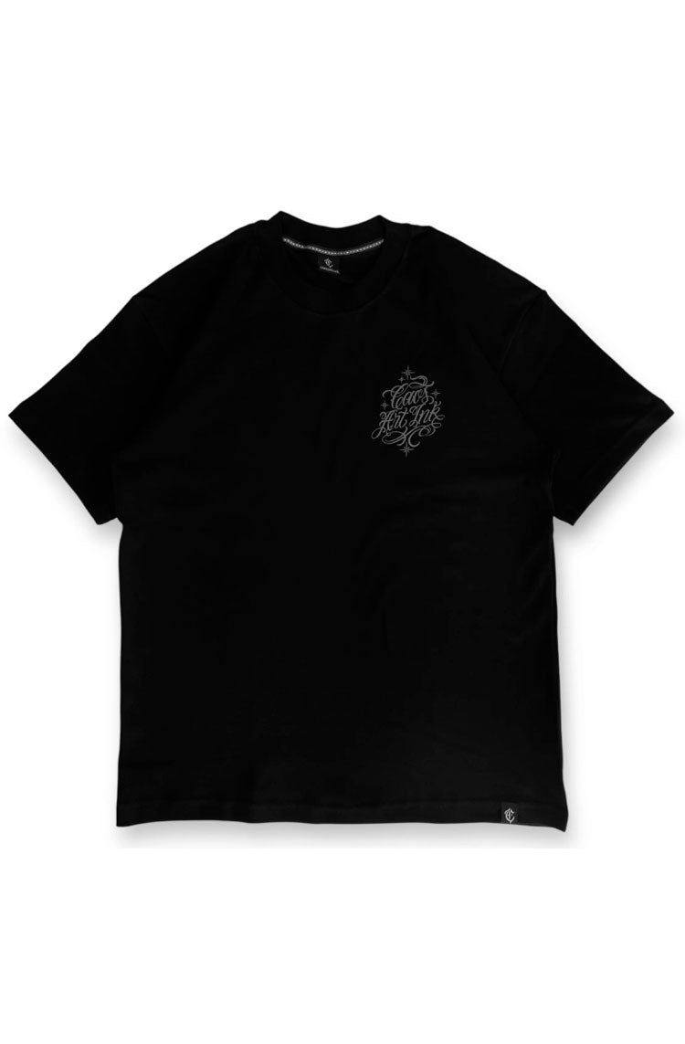 Camiseta Caos Art Ink Cursiva Preto - NewSkull