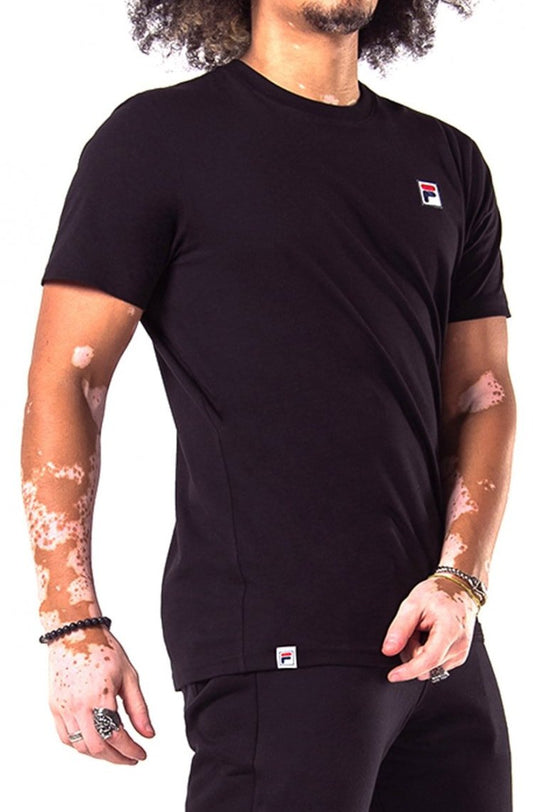 Camiseta Fila WES Preta/Preta - NewSkull