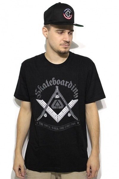 Camiseta Live Skateboards Evolution - NewSkull