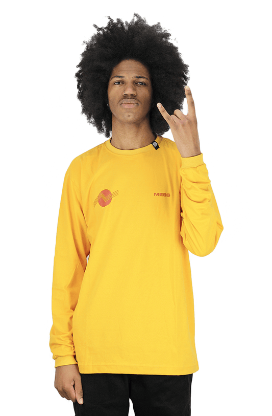 Camiseta Mess Up And Beyond Manga Longa Amarela - NewSkull