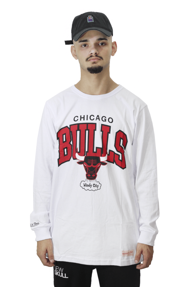 Camiseta Mitchell e Ness Chicago Bulls Manga Longa Arch Branco - NewSkull