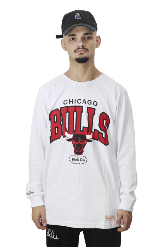 Camiseta Mitchell e Ness Chicago Bulls Manga Longa Arch Branco - NewSkull